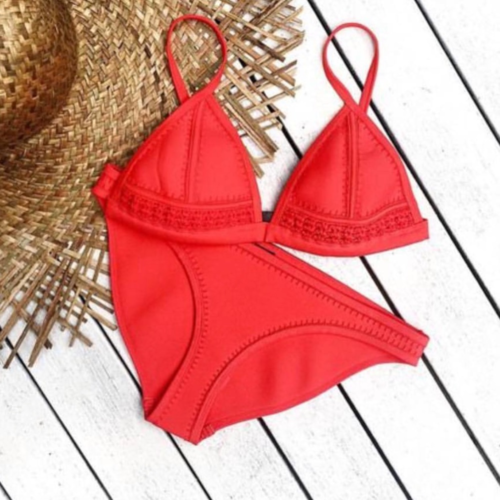 BRIGHT RED TRIANLG “GIGI” BIKINI- CROCHET+NEOPRENE